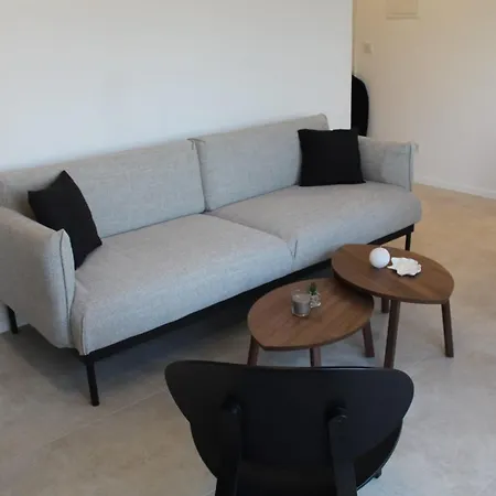 Red Wine Appartement